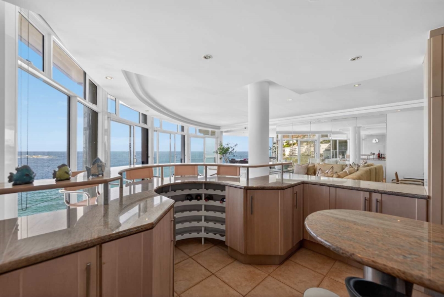 3 Bedroom Property for Sale in Clifton Western Cape